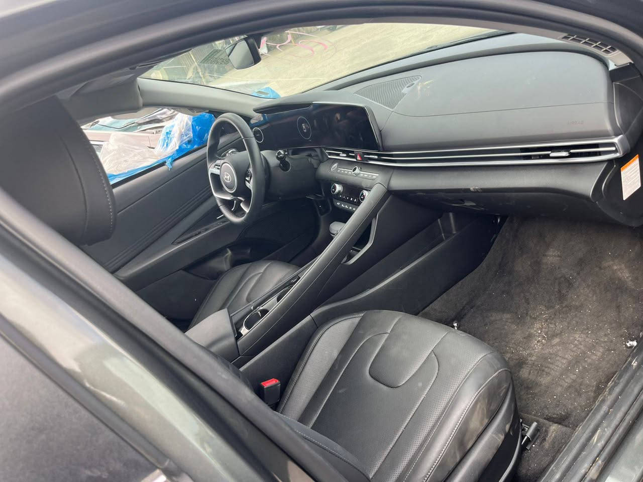 السلام عليكم النترا هايبرد امريكي موديل 2025 فول مواصفات لمتد الضرر باب السائق موجودة بالحرة
للاتصال ***********
