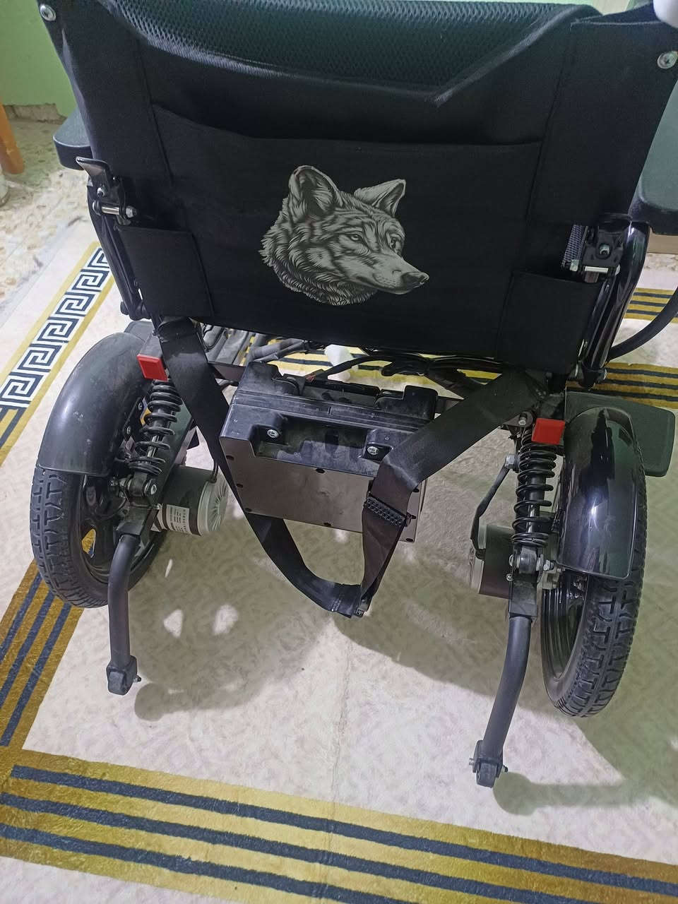 كرسي معوقين شحن جديد اشتريته ب ٦٥٠ ابيع ب ٥٠٠ وبيه مجال


**إذا كنت صاحب هذا الإعلان وتريد حذفه لأي سبب، رجاءا أرسل رسالة إلى الدعم الفني**