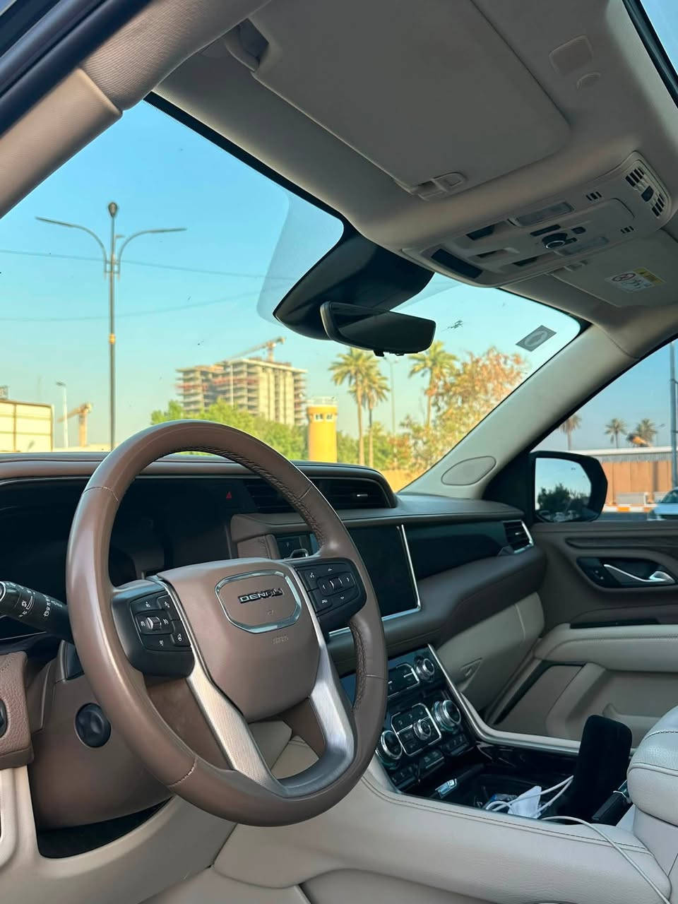 السلام عليكم GMC DENALI موديل2024 خليجي وكالة المنصور لسه بعدها بالوكالة عداد. 57 ماشية. غنية عن التعريف فول VIP. السيارة كلش نظيفة بيها ملاحضة صغيرة اربع اصابع بارد بالجاملغ الخلفي. مكاني بغداد سعرها 60 ألف وبيها مجال ترهم مراوس بموديل2025 او 2026. رقم الهاتف ***********.
