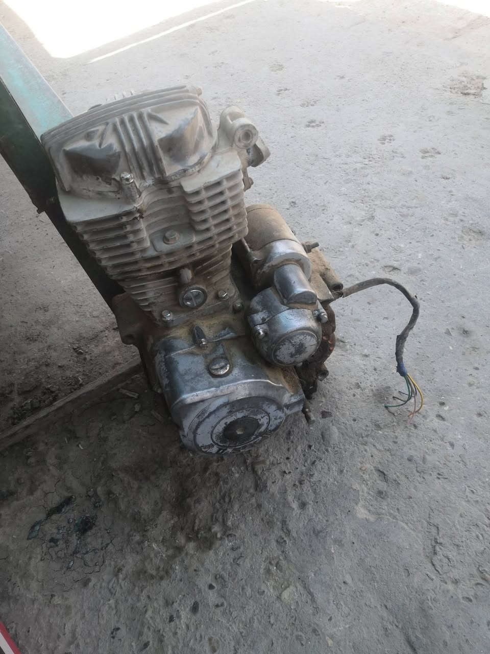 شلونكم شباب حاليا الباقي كل الي بل صور جوه سوك ونواعم عندي ايضا
المكينه كوم حديد جف تراب  ***********
