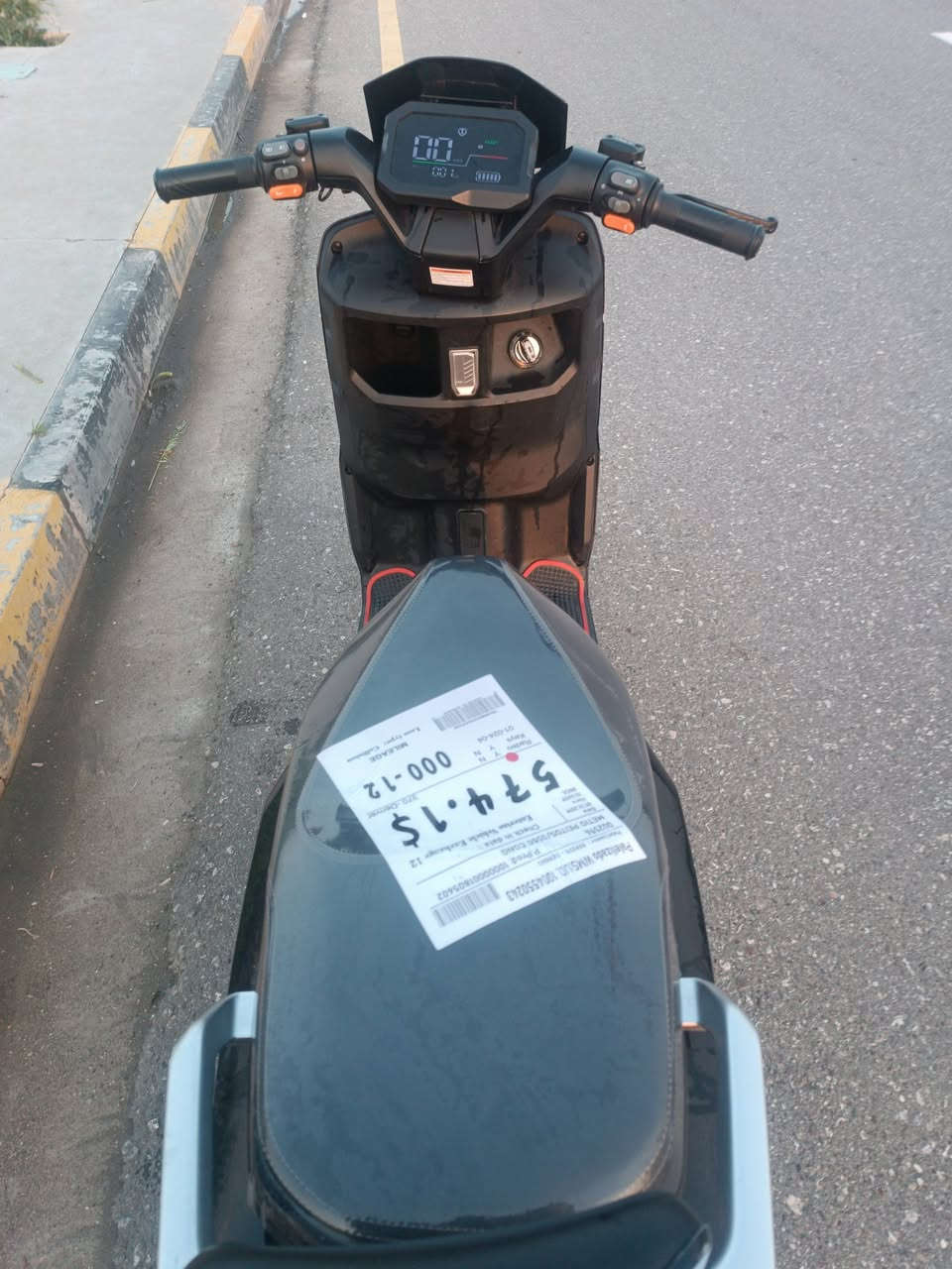 ماطور ريان شحن للبيع 6 بطاريات فول جديد مايحتاج اي شي للتواصل خاص او *********** /.      ‏‪0750 356 7528‬‏ 
العنوان موصل رشيدية
