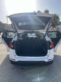 للبيع جمسي تيران موديل ٢٠٢٢ رقم بغداد مشروع وطني المواصفات فئةSlt  كشن...