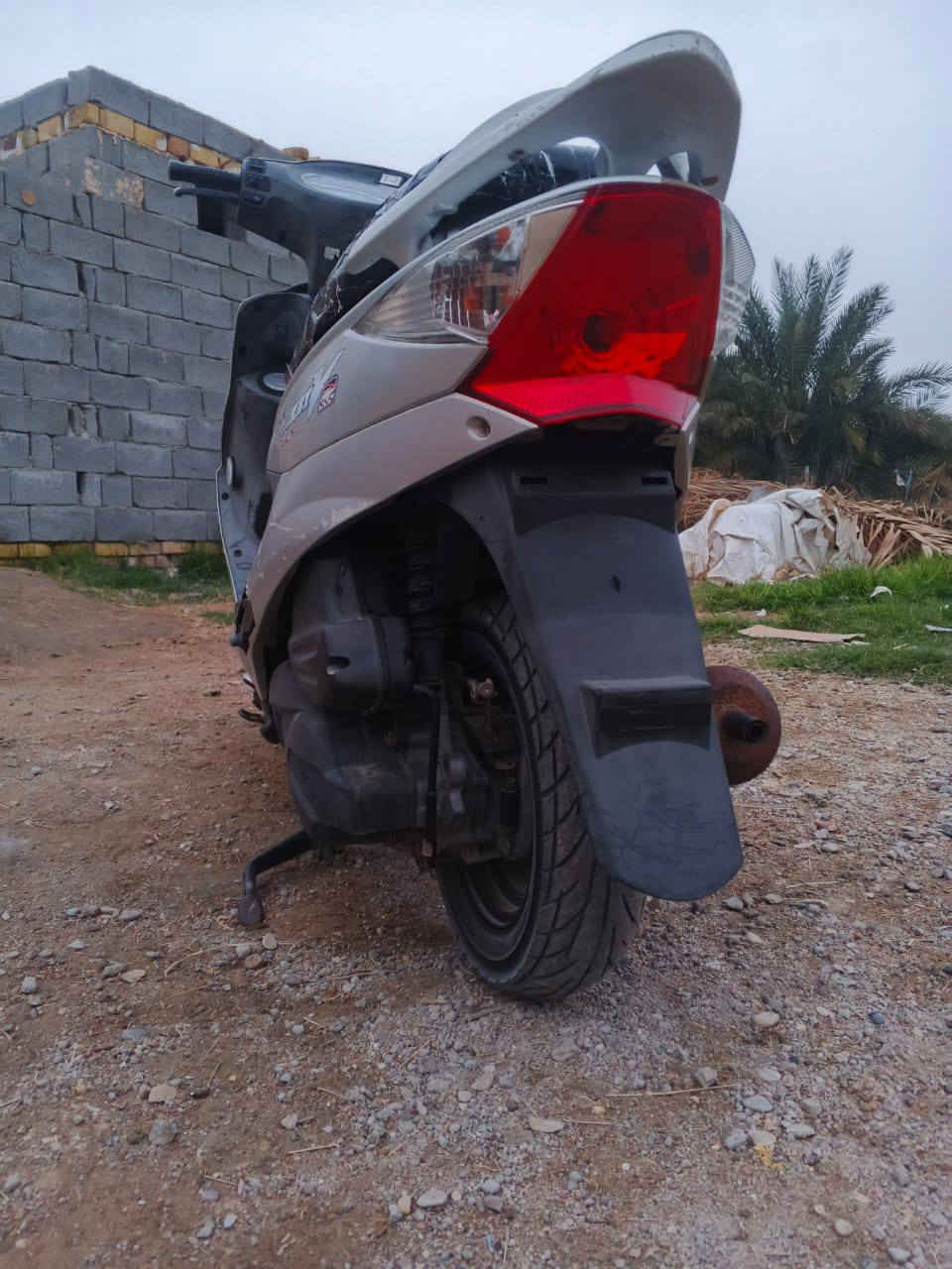 سلام عليكم دراجه كامكو 16 للبيع جاهزة مابيها أي نقص كفالة عامه مكاني رفاعي السعر 900 اتصال ***********
