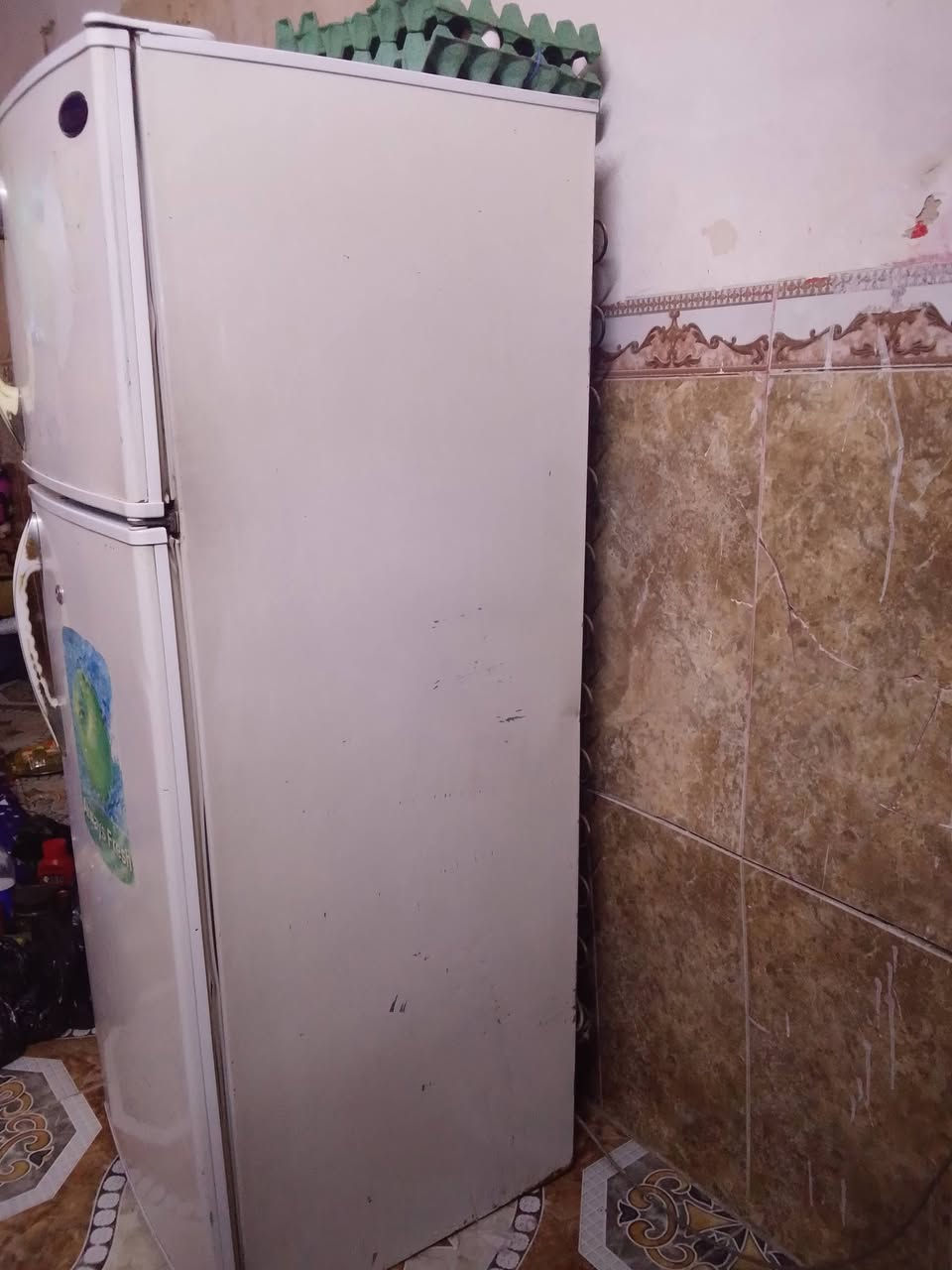 ***********بس واتساب
سلام عليكم ثلاجه للبيع 
السعر150بيه مجال
مكاني بغداد مدينه الصدر
