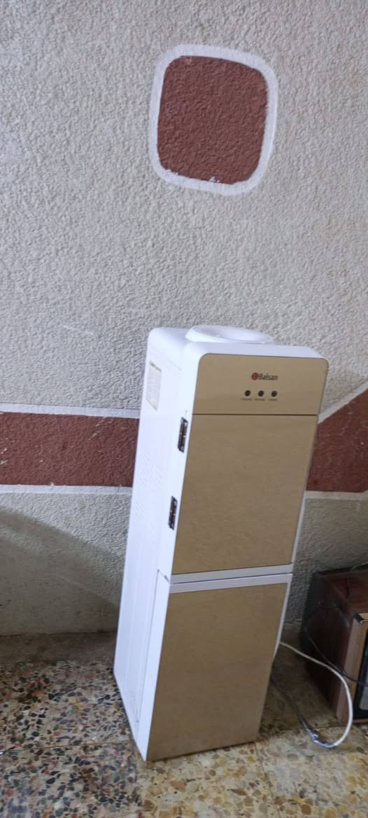 براد للبيع شغال شرط الشغل السعر 65 العنوان بصره حيانيه دور الشرطه رقم الهات***********
