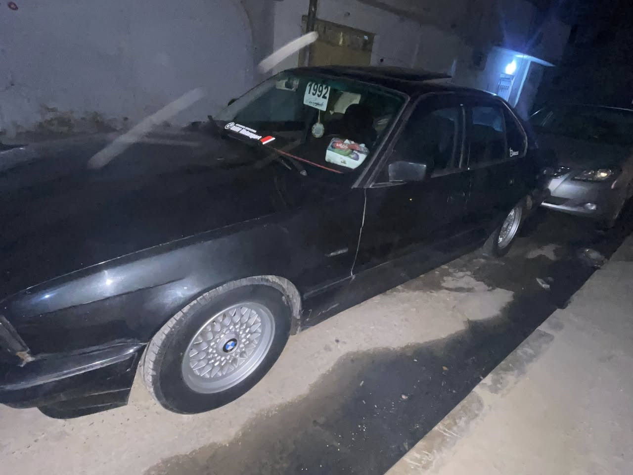 بي ام 520
كبس كهربائيات كلها شغاله 
موديل 1990
صبغ عام جماليه محرك بي اثر صرف شرط
 تحريكه معدل 
 40$بيها مجال


**إذا كنت صاحب هذا الإعلان وتريد حذفه لأي سبب، رجاءا أرسل رسالة إلى الدعم الفني**