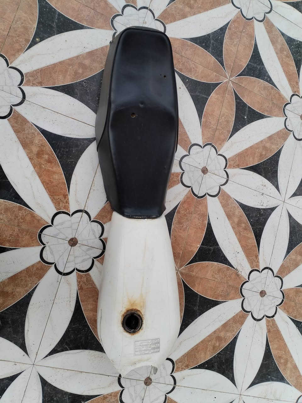 سلام عليكم شاصي تايموته اوراق اصولي +كشن وتانكي مستعملات لبيع


**إذا كنت صاحب هذا الإعلان وتريد حذفه لأي سبب، رجاءا أرسل رسالة إلى الدعم الفني**