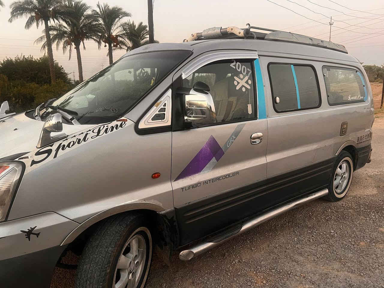 ستاركس 2007 اصل تكمه سنويه
محرك ع سحك  شواصي كفاله سياره خير من الله
 بيهاا بارد  بدون صبغ بالصفحه الطويله
 جوه قبق الكاز الباقي كفاله
مكان بغداد المشاهده الشراي يتصل.***********
