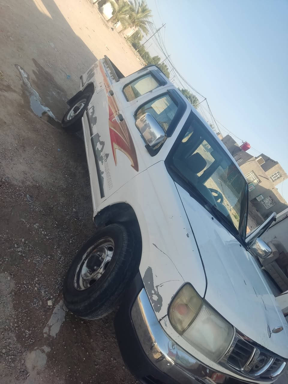 سلام عليكم نيسان موديل 2002 سنويه هزه رقم جديد بسمنه كير مكينه شاصي مكفول السياره بيه الباب مبدل وصبغ العتب المكان النجف رقم ***********
