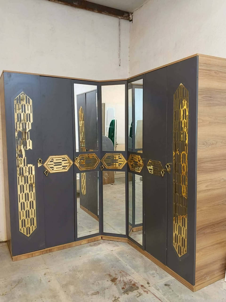 غرفه نوم تركي زاويه🇹🇷🔥 
مستخدم كنتور ابواب 
8قطع نضافة 90 💯 
سعر 700 نهايته 650 مع شد ونقل مجاني محافظات كروه🚛🧑‍🔧


**إذا كنت صاحب هذا الإعلان وتريد حذفه لأي سبب، رجاءا أرسل رسالة إلى الدعم الفني**