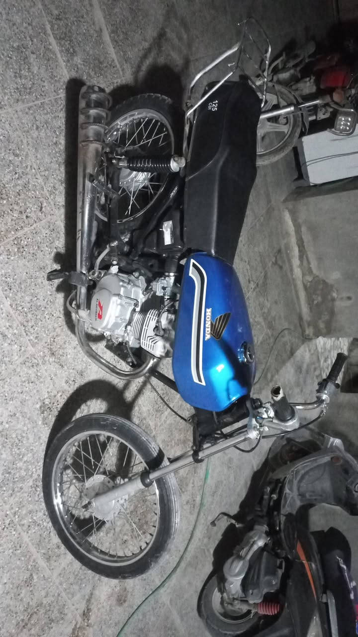 للبيع اربعه كير كلك مديل 2020مكينه رابيدو جديد سعر 350 مكانه نجف كوفه للتصال ***********
