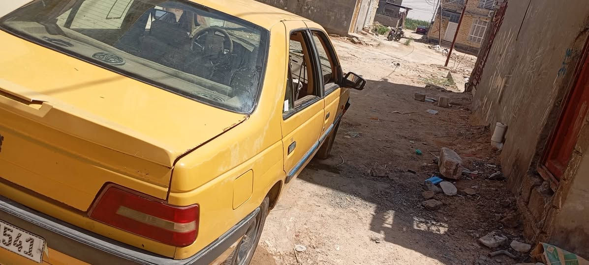 بيجو مديل 13 رقم بغداد مصفره هيئه وغرامات محرك كير جديد بجيس الورقه مال ضمان المحرك موجوده كربلا  *********** السعر 20 قفل يعجبك اتصل عوزها بس السياره بطاين
