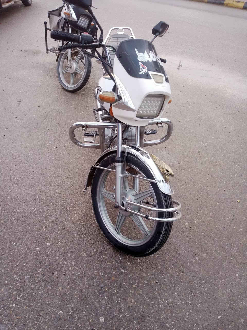 درجه خمسه كير موديل 17 نضيفه كل عيب ما بيهه اليريدهه يخابرني ***********
