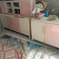 معرض ٢م • أرضي وتعليگ • سنگ متر