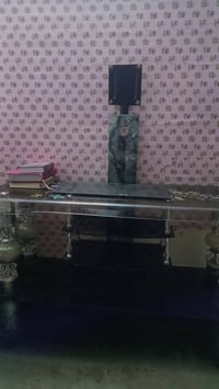 ميز بلازمة • بي مجال شراي