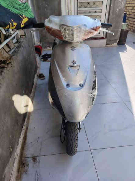 دراجه البيع مستخدمه قليل صارله شهر من طالعه من لوكيل  مكفوله ناعمه كهربايات كله شغاله سلف هندر كامله  مكان المجر الكبير ستفسار تصل علا رقم 📱 ***********. ***********
