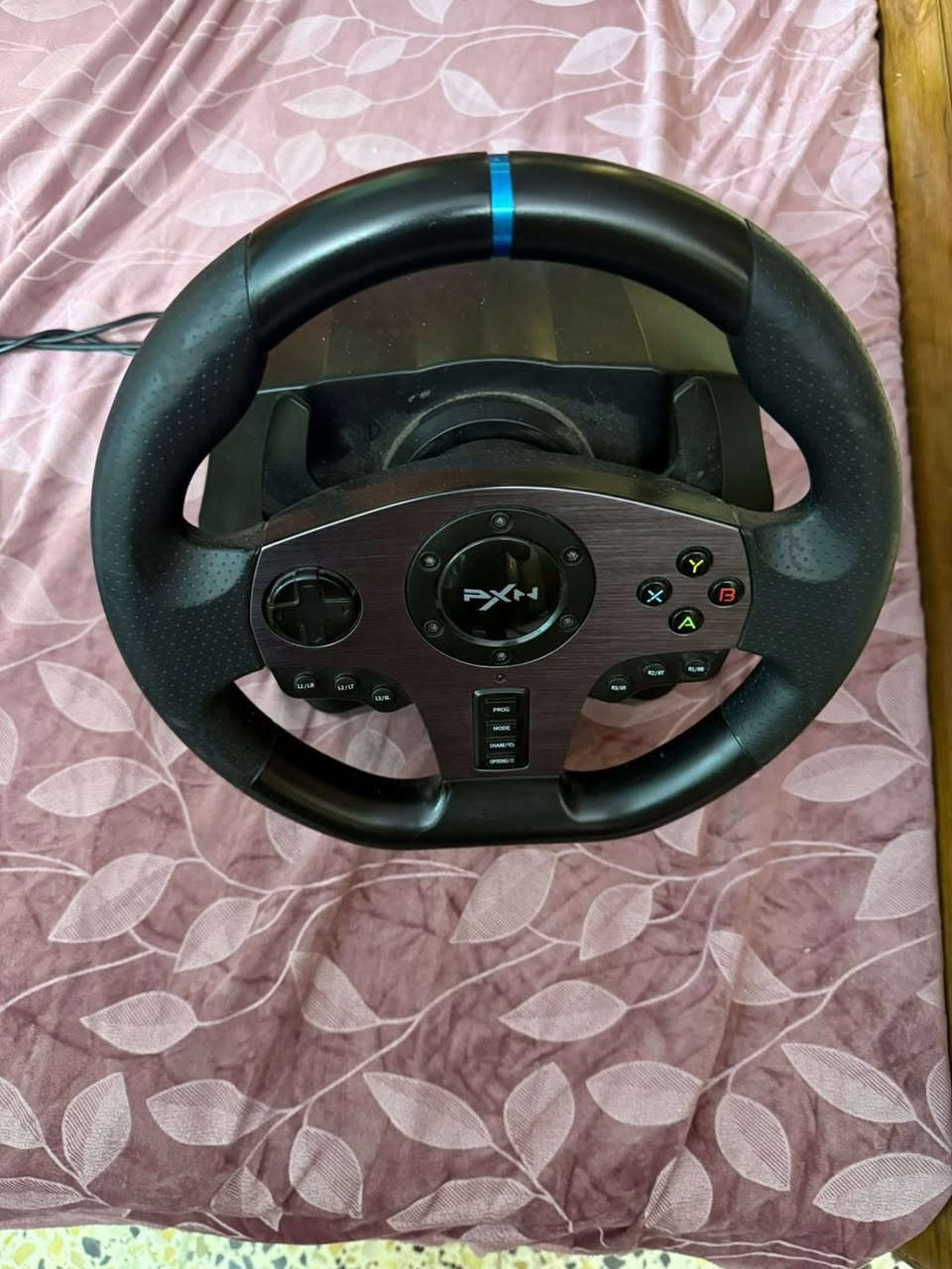 السلام عليكم بلي ٤ سلم عدد ٢ نضافة ٩٥ بل ١٠٠ بلي جديد ونضيف كامل ملحقات سعر البلي ٢٢٥ / *********** مكاني بغداد السيديه
