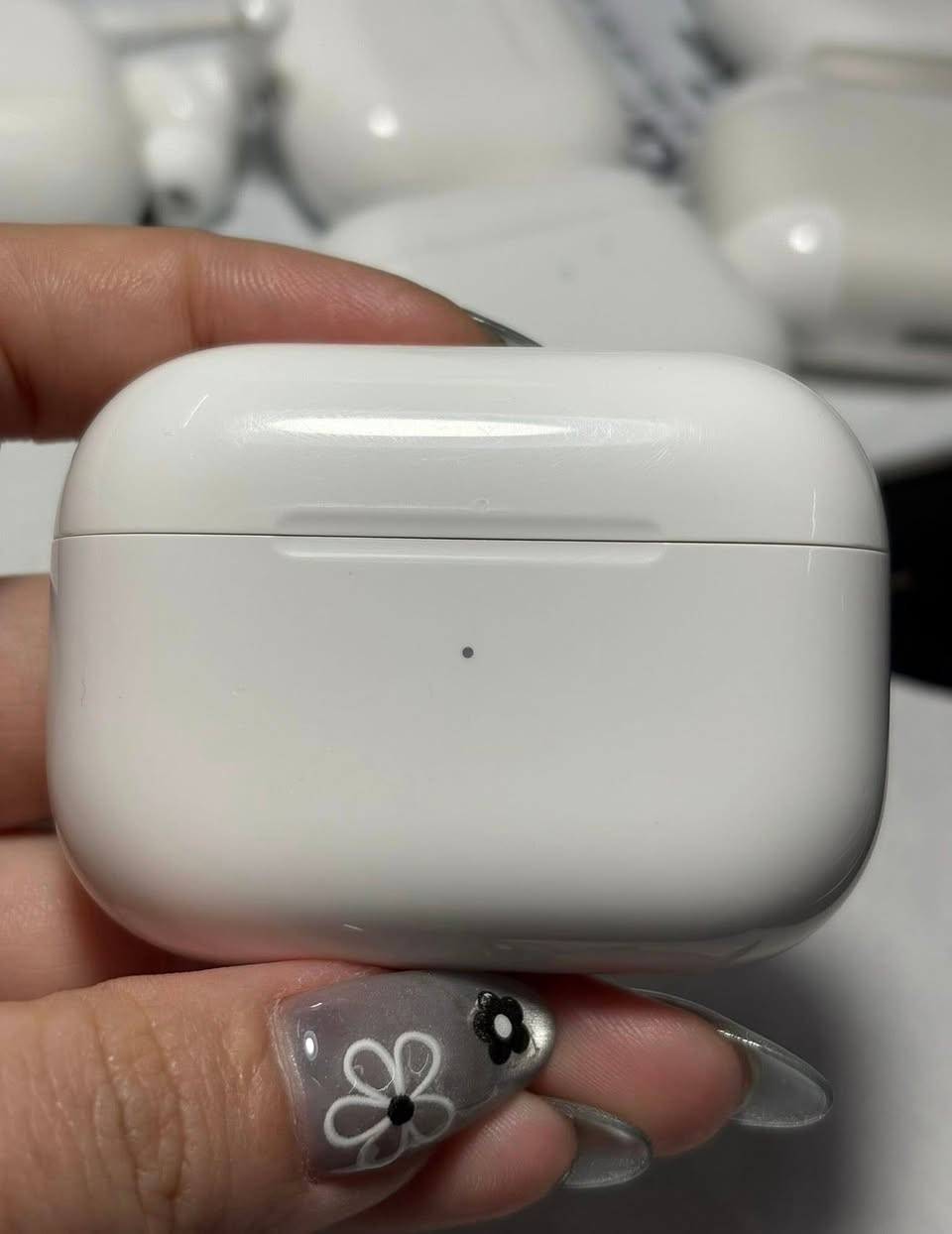 Air pods pro 2  الحديثة
اصلية أمريكية ~ بالة ، سيريل نمبر بموقع ابل ، شركة مصنعه بالإعدادات ابل ، تدعم العزل صوت ، صوت محيطي ، صوت قوي جدا ، تدعم شحن وإيرليس ~ تدعم تحديد الموقع ~ صوت صافي وبدون تاخير ، الفحص وتشغيل قبل دفع 
سعرها 25 الف سعر ثابت وتسوى اكثر لان باله البيع بدون ربح حجز واتساب ***********
