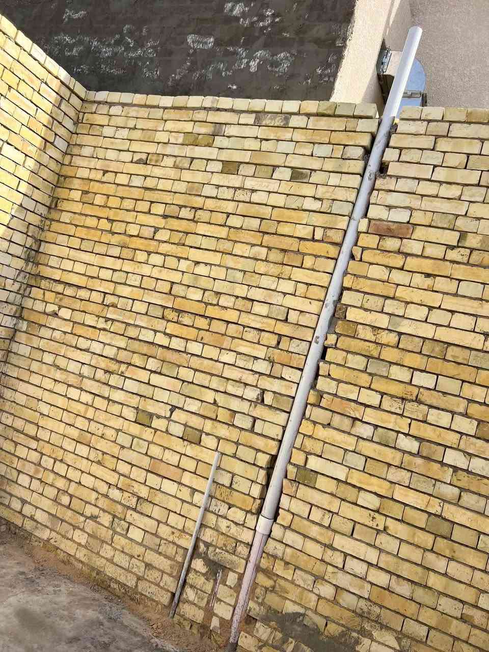 السلام عليكم خلفات بناء
لبناء وترميم البيوت 
بناء _ ترميم _ اضافه بناء _ هدم نعمل كرسته وعمل او عمل فقط التوصل خاص او عبر الرقم *********** متوفر واتساب
