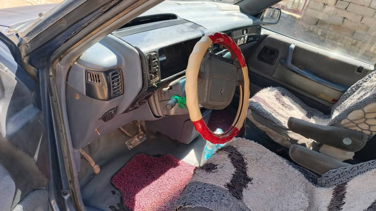 السلام عليكم دوج كرايسلر موديل ١٩٩١ رقم بغداد سياره جاهزه محرك كامري ابو كف تبريد تخم تاير نظيف كهربائيات كلهه شغاله السعر ٤٠بيهه مجال العنوان الناصريه موبايل ***********
