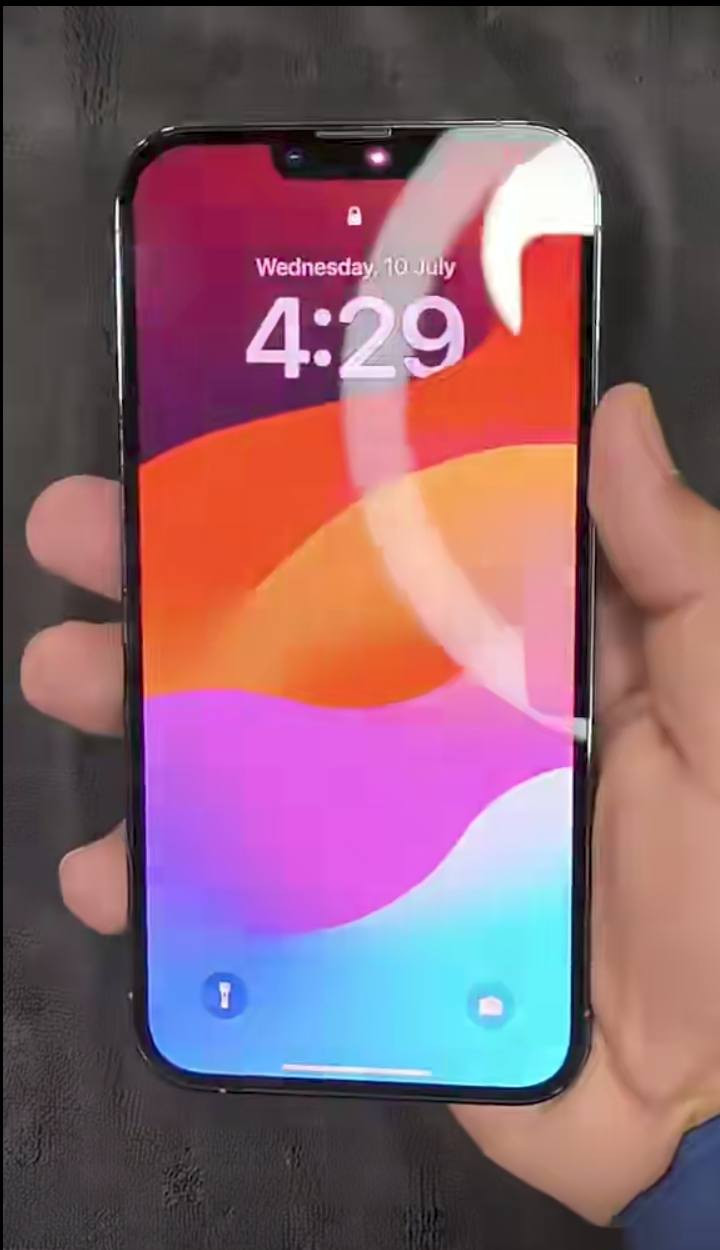 للبيع ايفون 13برو ماكس بطاريه 94 ما معلايه 
سعره 310 الف التواصل ***********
