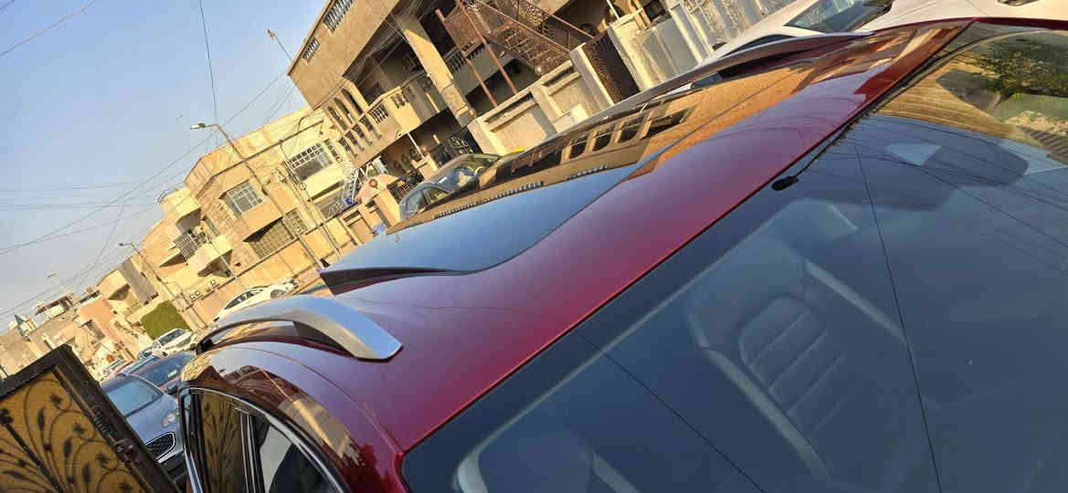 السلام عليكم 
فولكس واجن اتلاس 2023 فئة SEL 
السيارة محرك 6 سلندر سعة المحرك 3600 CC نظام الدفع AWD  بانوراما لايتات زنون عدسة متحركة اربع جهات كراسي جلد ذاكرة وكشن الوسط منفصل VIP سستم صوت ودمام خلفي التصليح درجة اولى صبغ بنيد وجاملغ بدون تبديل والراديترات وغاز التبريد مملعوب بيهن السيارة دخول وترقيم جديد رقم اربيل وبأسمي  السعر (290) $ للاستفسار ***********
