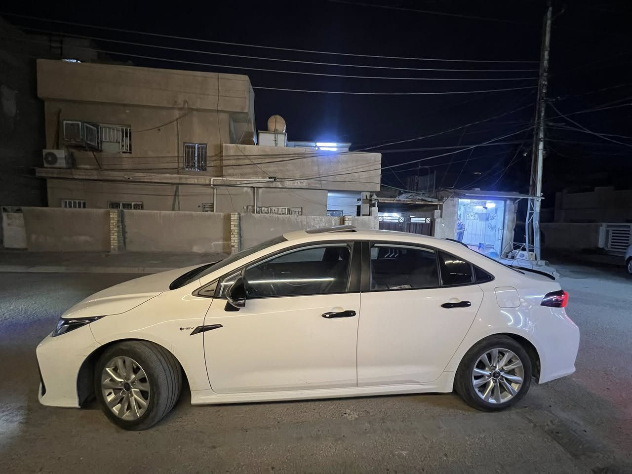 السلام عليكم
كورلا هايبرد 2024 مكفولة كفالة عامة ماعدا هذا الشخط بل دعامية  ممتعوبة بانزين بس محسن و دهن اصلي ماشيه 40 الف مكانها دورة شارع 60 عارضها ب 146 و بيها مجال 
***********
مسويلها عازل جام اصلي و مدوشم الداخل
