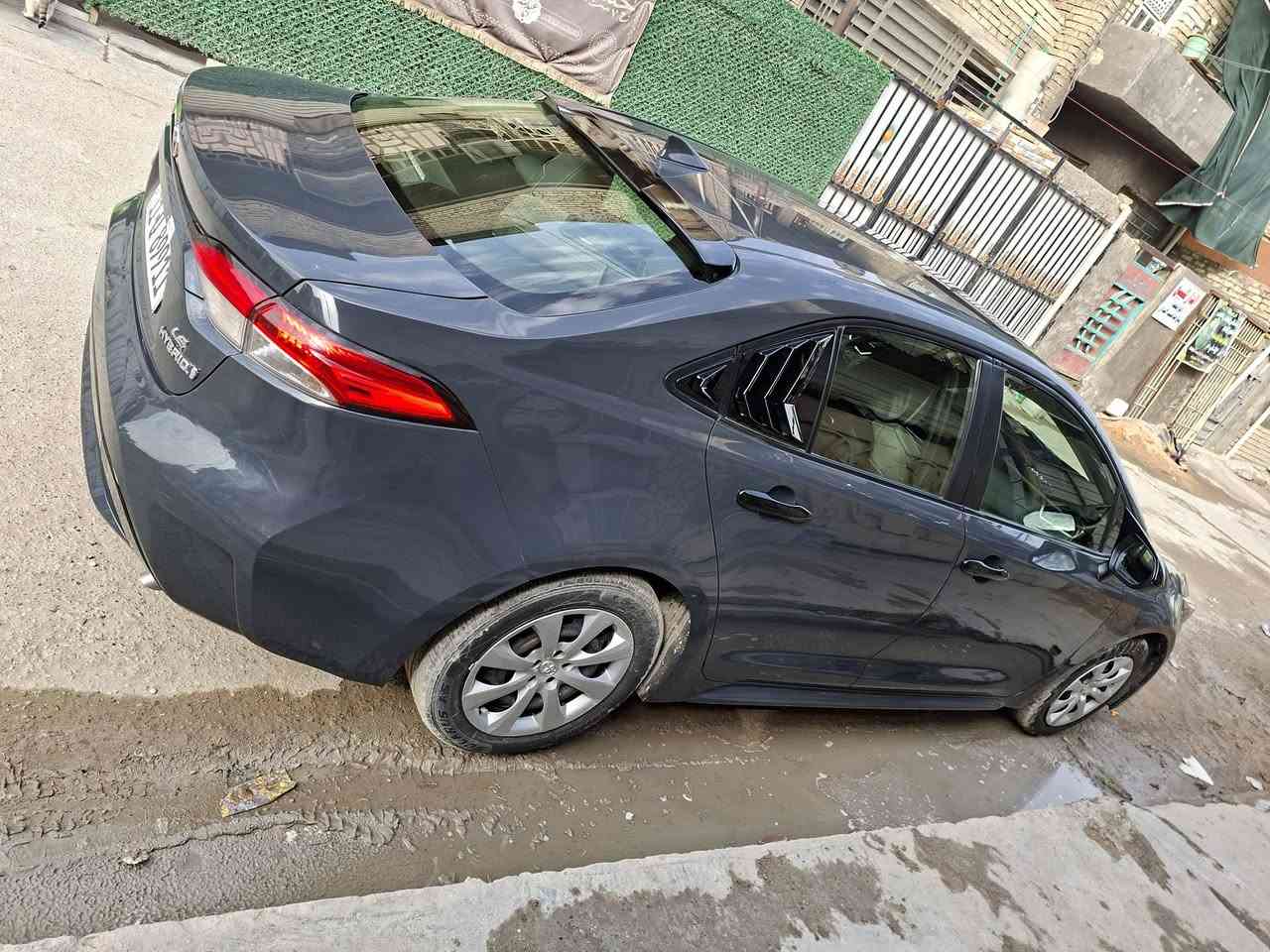 السلام عليكم
كورلا موديل ٢٣ وارد امريكي فئة Le حادثها قبق صندوق فقط بدون دواخل السيارة ماشيه ٦٠ الف ميل السيارة هجين يعني بانزين وهايبرد سونارها موجود رقم بغداد الجديد باسمي السعر ١٧٥ ورقة للاستفسار *********** اللون اسمنتي طوخ اللون المرغوب
