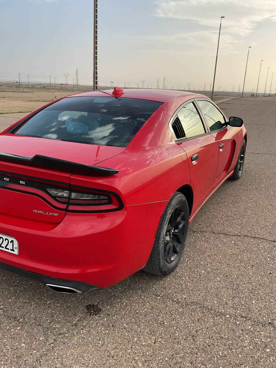 للبيع جارجر موديل 2015 
اللون : احمر دم الغزال
 لمحرك: 3600 سي سي (3.6L – V6)
 القير: أوتوماتيك
 الوقود: بنزين
اسيارة نظيفة جداً – فحص كامل – بدون حوادث
الموقع: …… صلاح الدين بيجي

 رقم التواصل: ……***********
