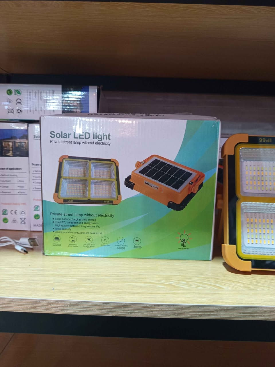 كشاف LED شمسي قوي – إنارة بدون كهرباء!
تعبان من انقطاع الكهرباء؟
الحل عندنا 
🔋 يعمل على الطاقة الشمسية
💡 إضاءة قوية جداً (4 عدسات LED)
🌧️ مقاوم للمطر والغبار (IP66)
🏠 مناسب للبيت – الحديقة – السطح – المحلات – المزارع
⚡ شحن نهار / يضوي تلقائي بالليل
🔧 سهل التركيب – بدون تمديدات
✔️ جسم متين (ألمنيوم)
✔️ بطارية داخلية قوية
✔️ توفير بالكهرباء 100% أربيل, العراق


**إذا كنت صاحب هذا الإعلان وتريد حذفه لأي سبب، رجاءا أرسل رسالة إلى الدعم الفني**