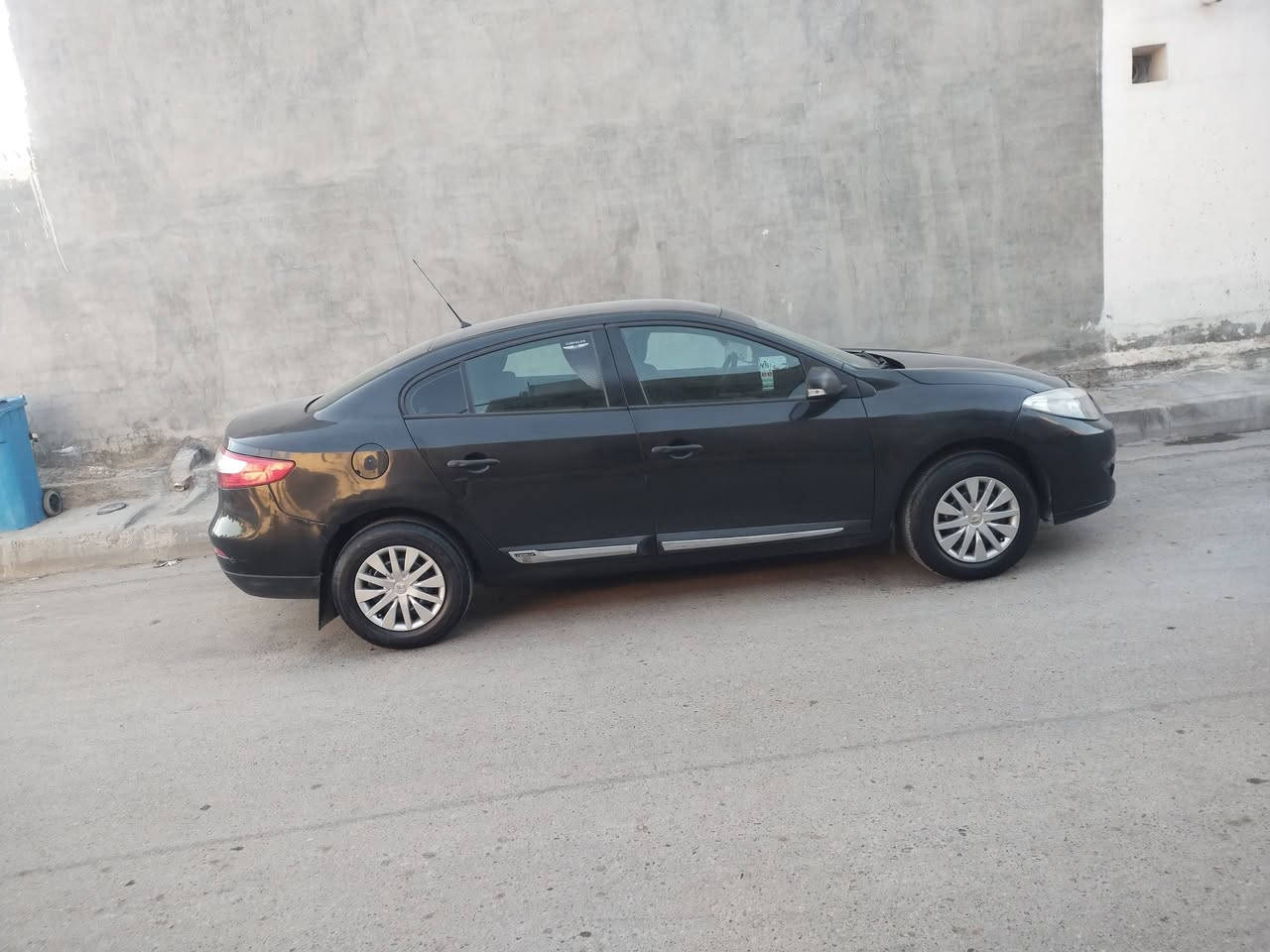 مكاني فلوجة..رينو فلاونس موديل 2012 رقم بغداد هزة جديدة سنوية بأسمي
كير AT ميكانيكي جيد
محرك 1600 جيد
تبريد شغال جيد
صدر جيد
مشط ستيرن جيد
تخم تايرات جيد
كهربائيات وباتري جيد
لايت زنون وريمونت جيد
شاشة اندرويد وكامرا جيد
سيارة ماعايزها ايشي
السعر 67 او المراوس حسب القناعة
هاي كل التفاصيل واسف عالاطالة.


**إذا كنت صاحب هذا الإعلان وتريد حذفه لأي سبب، رجاءا أرسل رسالة إلى الدعم الفني**