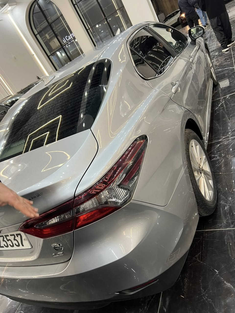 كامري موديل 2022 للبيع بسعر 163$  نقدا يرهم مقدمه الباقي مده لاتتجاوز ال 5 اشهر ضرر بابين 
جاملغ بنيد كلير امريكي بدون ارباگ ماشيه 70m سياره حلوة ضررها حلو مكاني اربيل الاتصال على *********** خاص ماجاوب شراي اتصل وتدلل صور الحادث موجوده بل منشور
