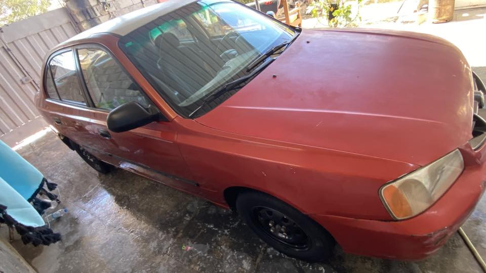 هونداي اكسنت موديل 2000 سياره مثل ماموضح بل صور خياسات هلالات وبيه تبخير فقط كير عادي    تخم تاير جديد درايم شفت جديد جهتين  دينمو جديد مكاني كربلاء  سعر 35 وبيه مجال ***********
