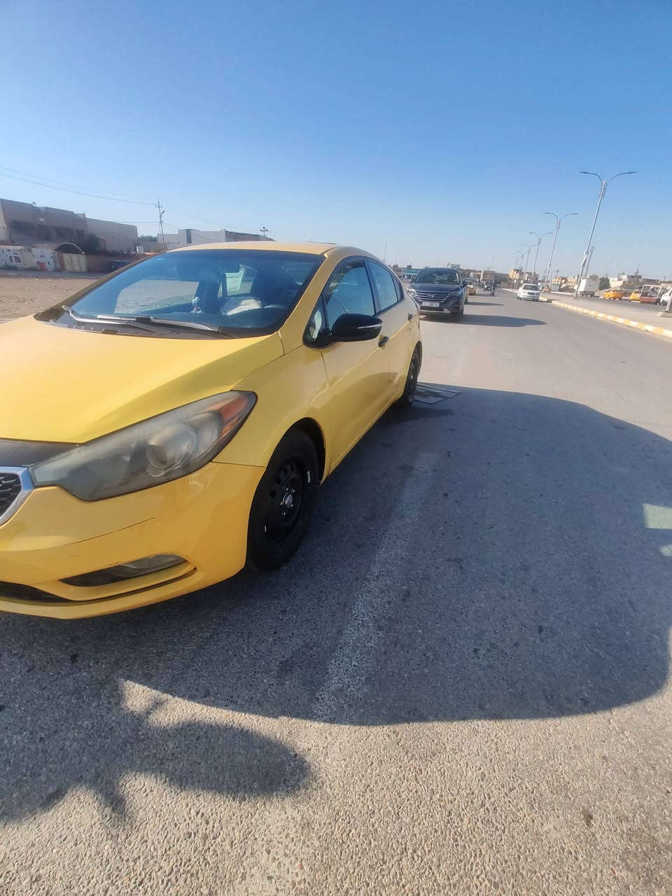 السلام عليكم كيافورتي البيع موديل 2015السياره بيهة بجم  محرك 1800 جديد قبل شهرين شاده  بسمي تحويل مباشر السعر 90وبيهة مجال ***********/***********
