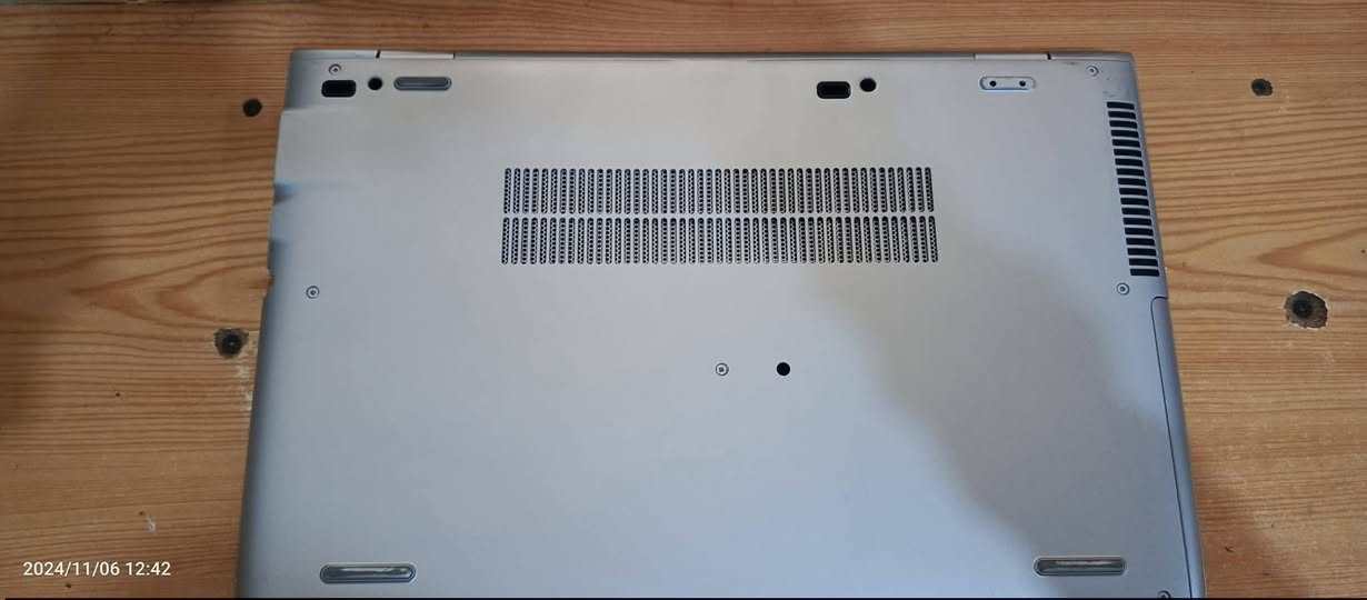 لابتوب Windows 10pro
المعالج core(TM) i5 الجيل الثامن
حجم الشاشة 15.6
الرام 8GB
كرت الشاشة داخلي
نوع النظام 64_bit
جنت مستخدمه بس للدراسه
سعره 280 وبي مجال
ويا شاحنه + 2 ماوس
رقمي *********** بغداد
