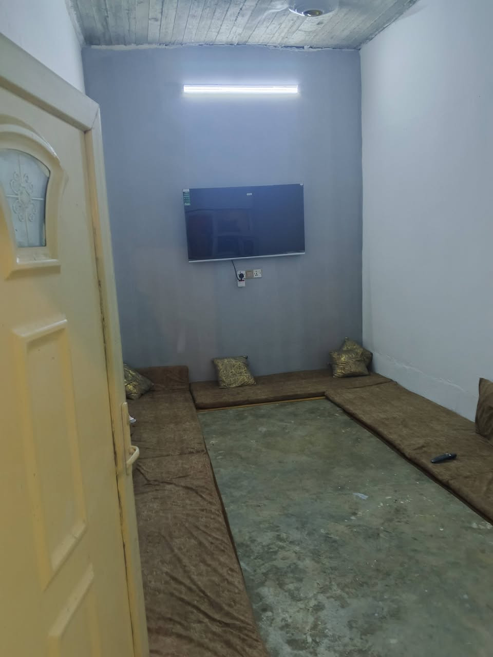 دار للبيع مسجل بالبلديه حي العروبه ***********
