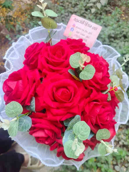 باقة ورد لون احمر 
حسب الطلب
للحجز والاستفسار مراسلة الخاص 
او ع الرقم ***********
يوجد توصيل داخل العراق كافه
