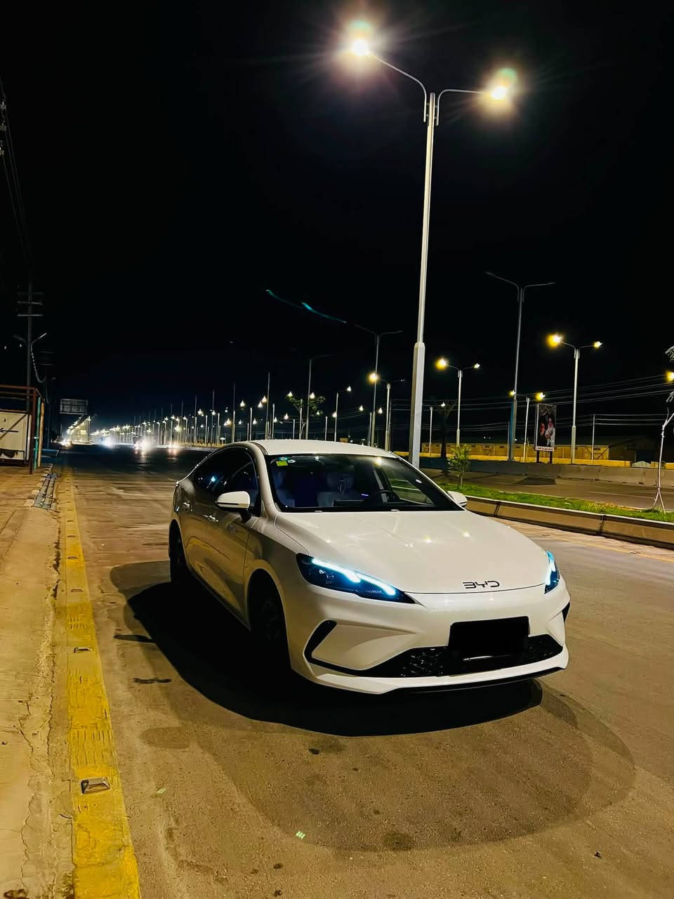 سلام عليكم
للبيع سيل 5 /2025 
كفالة عامة 
ماشيه 6 الف الكلي بعده بحالة الزيرو 
نازلة جميع البرامج 
رقم بغداد بسمي (شبة مميز )
عنوان النجف 
السعر 19/250 وبيه مجال بسيط 
***********
