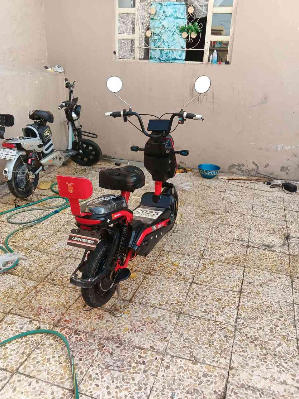 السلام عليكم ماطور للبيع حجم 14 ماطور شرط كل شيء ما بيه باتريات نظاف خمس بطاريات دبل مكاني موصل حي صدام سعر 175 وبي مجال الرقم ***********
