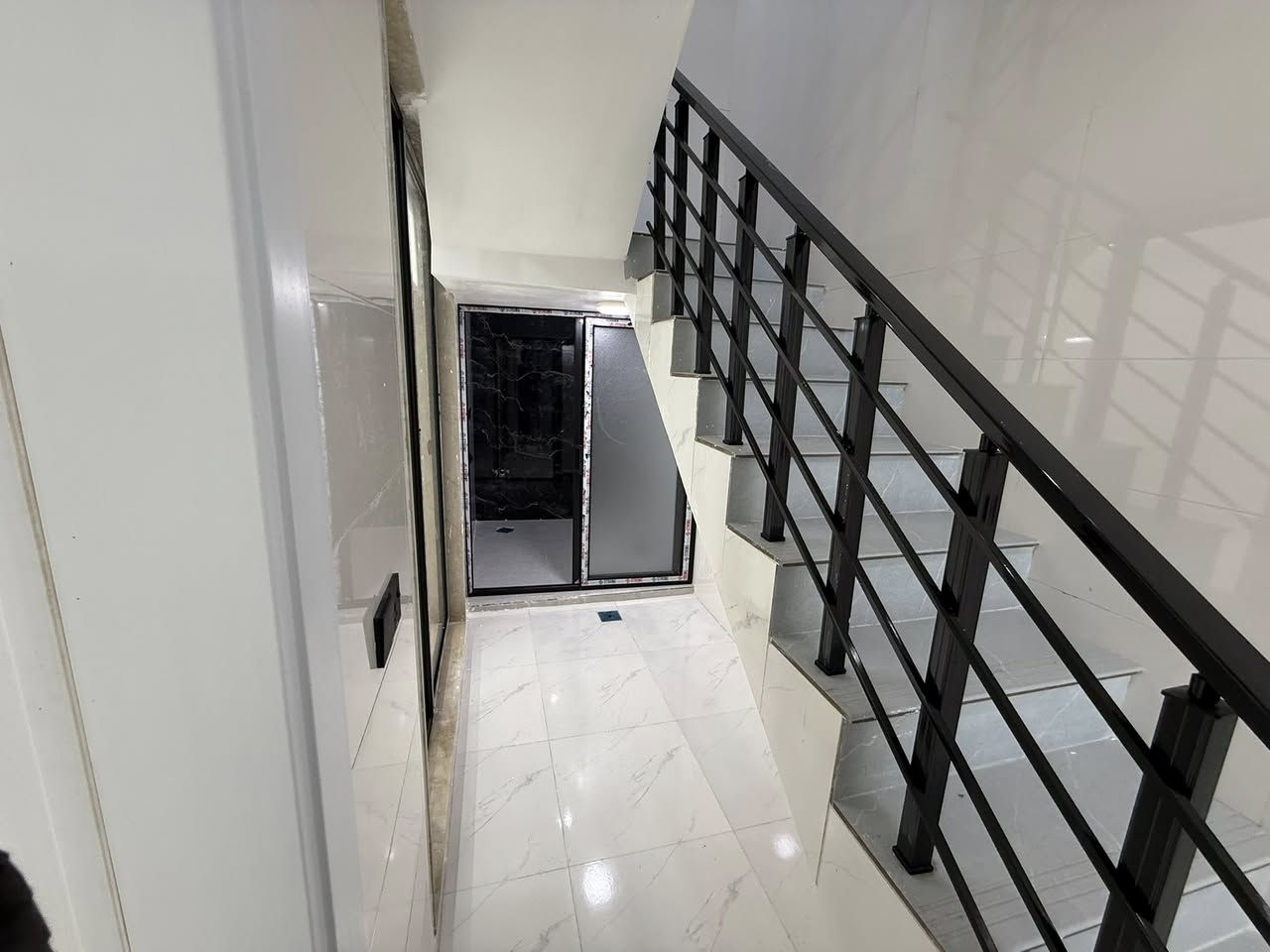 سند طابو يتسجل بإسم اي عراقي
دوو خانویی نوێ بۆ فرۆشتن🏠
بەرووبەری:100م+100م
کۆلانی 10م - بەرامبەر دیوار بەرامبەر مال نیە 
📍ناونیشان:هەولێر زانکۆ ٩٩ 
100م  - پێکهاتوە لە: 
3 نۆم+هۆل +مطبخ سارد و گەرم
زەمانی هەموو شتیکی لەگەلە
بۆ زانیاری زیاتر پەیوەندیمان پێوەبکەن☎️
***********📞
***********📞
------------------------------------------
بیتین جدید للبیع🏠
📍مساحە:100م +100م
شارع 10م -مقابل جدران 
مکان:اربیل -حي زانکۆ ٩٩ 
100م يتكون :3 نۆم+هۆل+مطبخ حار و بارد
- للاستفسار والاتصال: 
ظمان ماء و كهربا ١٠٠٪؜
***********📞
***********📞
