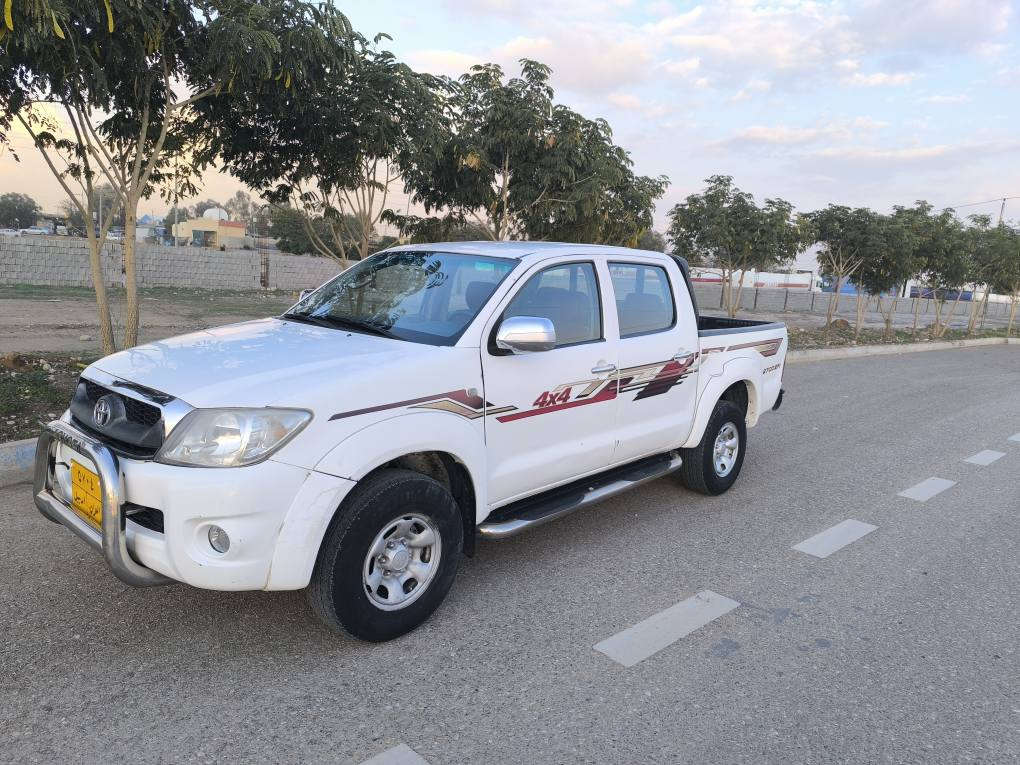 تويوتا مةرزي موديل 2006 دةبل اكسل عام بوياخ نية من بةعام ايفروشم سعر 113كةلا *********** مةكينة و كير و دةبل اكسلي بةشةرت تةبريت بةشةرت سةنةوي بةسةرجوة غةرامةي لةسةرنية بةشةرتي تحويل غةرامة مةكينة كير لةكةلارم دكوك, كركوك
