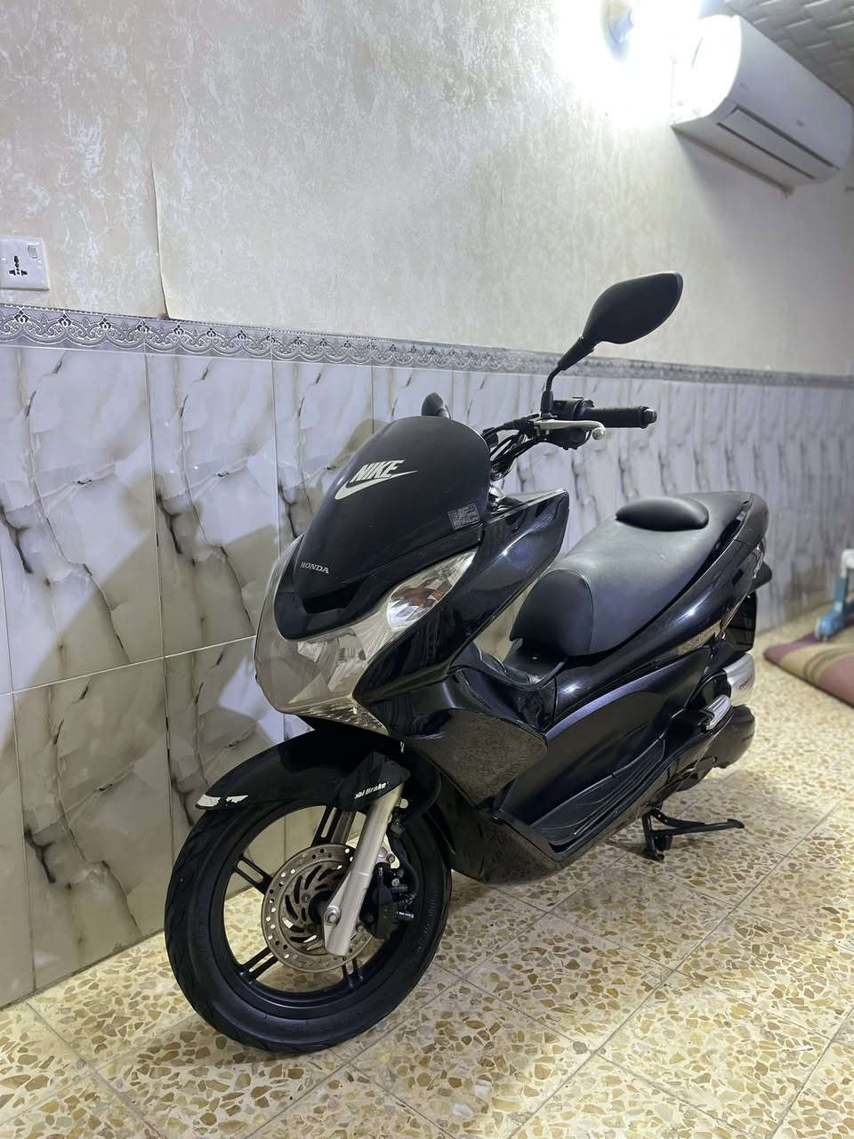 دراجه بي سي اكس ياباني
محرك 150
موديل 16
حساس زدحام 
ســتاان كهربـائي
تدفئه بل يدات 
دراجه نضيفه بمعنى الكلمه
🔺مــلاحضـه : دراجه مال رمبه 🔺
اوراق كامله
السعر 1575وبيـها مــجاال بسيط
العنوان بغداد,,,, البلديات 
للستفسار رقمي ***********
