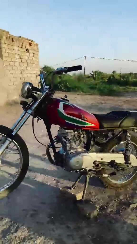السلام عليكم دراجه نامه شلامجه 24 شاصي ربع بي بليته دراجه خير من الله كلك مكان البدير السعر 500وبيه مجال للطيبين  الاستفسار ***********
متوازي عله بيعته رجان لحد يكسر بسعره والماشتري لايدخل

