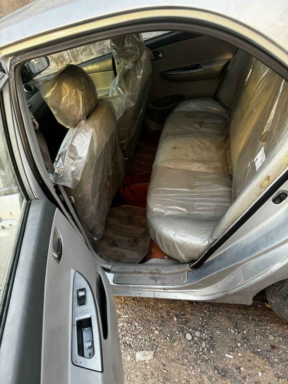 السلام عليكم
من رخصة الادمن بيوادي جي 3 فتحة بصمة شاشة تحكم ستيرن ويل كب بلاد تخم تاير الامامي جديد قبل سبوع شدهن بس الخلفيات زينات نص عمر رقم بغداد بأسمي تحويل مباشر السياره ممغسوله بيه جراد قليل بالقماره فقط محرك كير خير من الله للاستفسار.  *********** بغداد البياع الشرطه الخامسه السعر 55 وبيه مجال @
