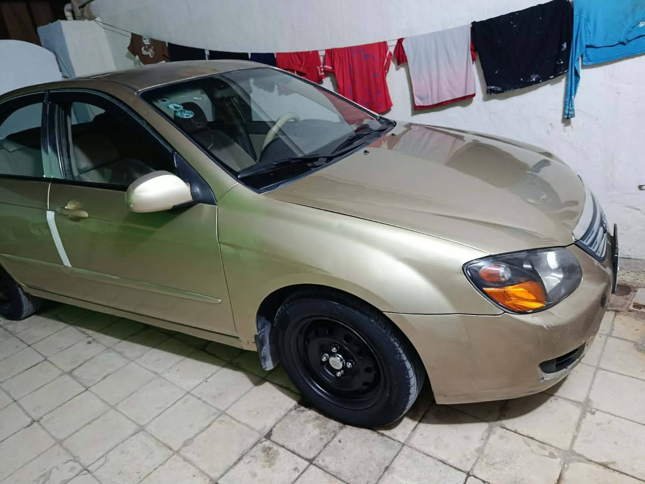 السلام عليكم للبيع كيا سبكترا 2009 سيارة جاهزه اوتماتيك كير ومحرك خير من الله تخم تاير جديد 
العنوان / ديالى بعقوبة
السعر 78 وبيها مجال 
مامتواجد فيس 
للاستفسار الاتصال / ***********
