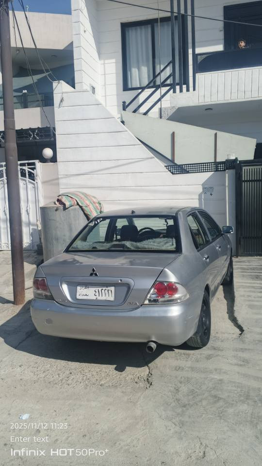 سلام علیکم ، لانسەر مۆدێڵ 2011 ئۆتۆماتیک مەکینە گەورەی مەرغوب خەلیجی ..
سەنەوی و حاسیبە بەشەرت، بەشەرتی کۆمپوتەر..
جام کارەبایی و تەبرید لەسەر سویچ، دەعمی قورسی نییە و ئێرباگی نەتەقیوە ،بۆیاخی سەقفی کاڵبووتەوە ، سەیارەیەکە تابڵێی توند و تۆڵە و بێ عەیبە، بە هەموو جۆرێک دژە فیتەرە الحمداللە ، ماڵی خۆمە و زۆر بەخێرە ماشاءاللە..
نرخی 60 و معامەلە، ساڵێکە لای خۆمە زۆر زیاترم پێی داوە، هەموو گیانی بەشەرتە. .
نامە بنێرن یان تێل بکەن بۆ 
***********
*********** السليمانية, العراق
