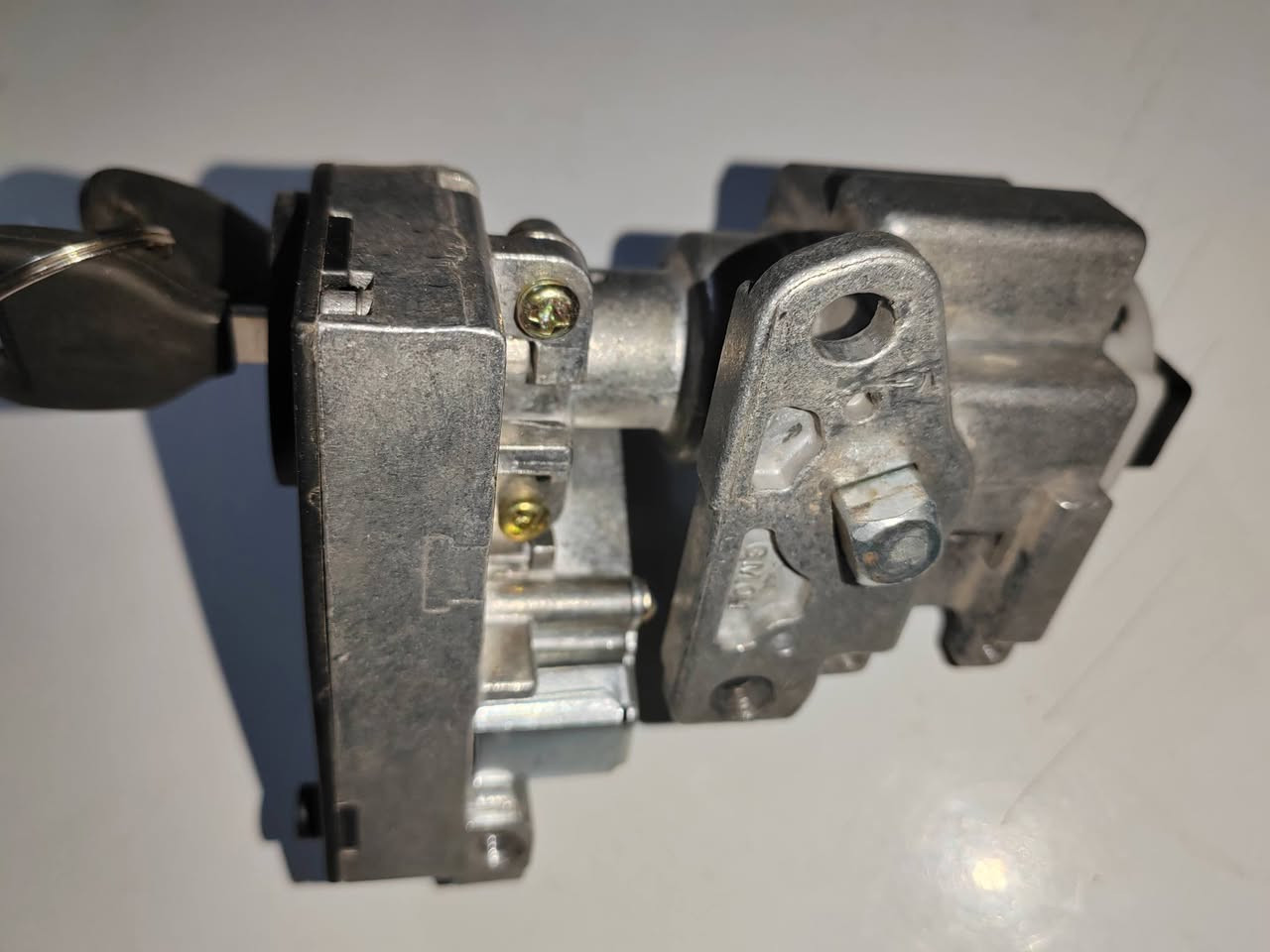 السلام عليكم
جوزة تجارية قفل اكسن شديتها وفتحتها
 للبيع
حط سعرك وبالعافية


**إذا كنت صاحب هذا الإعلان وتريد حذفه لأي سبب، رجاءا أرسل رسالة إلى الدعم الفني**