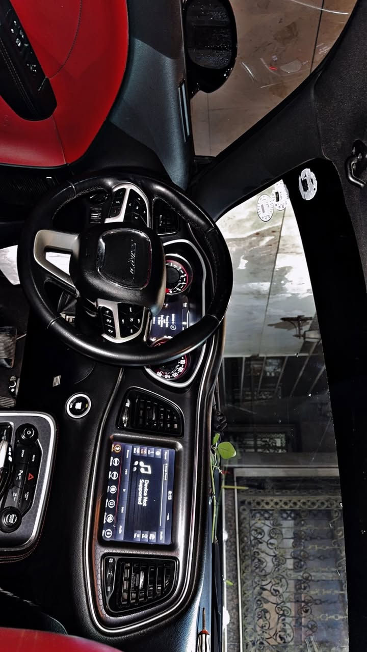 جالنجر 2018 sxt plus فتحة  3.6 6 سلندر كير مكينة كفالة
كشنات جلد احمر كشنات حضن 
تايرات جدد ويل 20 خسفة قوية 
سماعات الباين 
رقم شمالي دهوك بسم صديقي بلبصرة سنوية لحد 2030 وهزه لغاية شهر ال6 2026
ماشية 78 الف مايل 
شاشة جبيرة كار بلي 
هواي بيها مواصفات السيارة 
الضرر سطحي بدون دواخل فقط فخذه ايمن شوي معدله وسعر مناسب بلنسبه الخواتها سيارة بيها 5 قطع صبغ ابيع حزام السعر 135 وبيها مجال للشراي للبيع او مراوس مكانها بصرة


**إذا كنت صاحب هذا الإعلان وتريد حذفه لأي سبب، رجاءا أرسل رسالة إلى الدعم الفني**