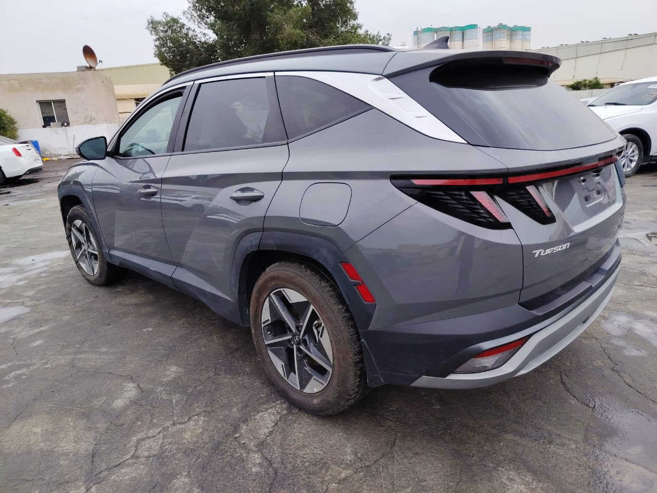 السلام عليكم للبيع توسان 2025 فول 1/1 
شاشه جبيره تحكم استيرن كامره دوره
بصمه جلد فتحه داخل بيجي لايت زنون
واصله بغداد بسم المشتري 170 وبيه مجال
العنوان بغداد زعفرانيه ***********
