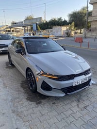 للبيع سياره K5 موديل 2023 كلين تايتل بيه تخريب جام كفاله عامه سياره بي...